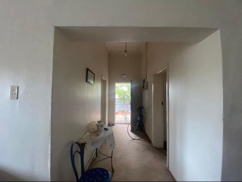 House For Sale in Beaconsfield - Photo 6