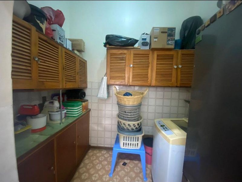 House For Sale in Beaconsfield - Photo 5