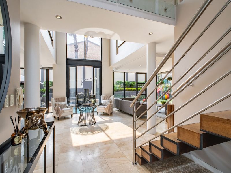 Townhouse For Sale in Bryanston - Photo 3