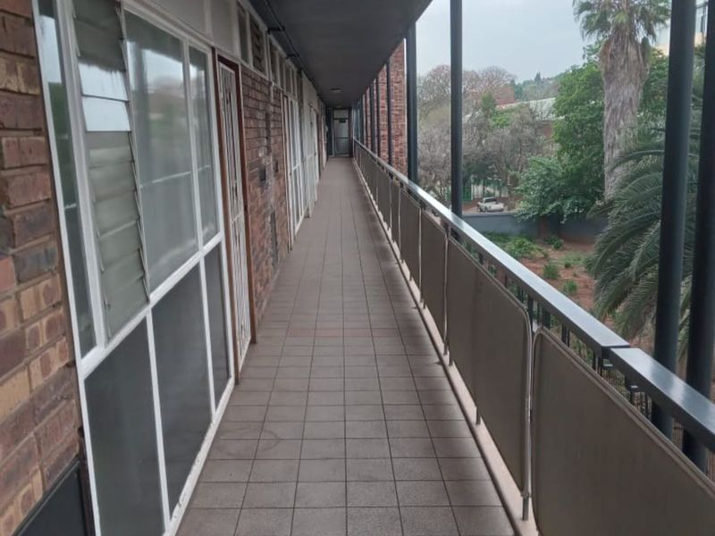 Apartment For Sale in Muckleneuk - Photo 3