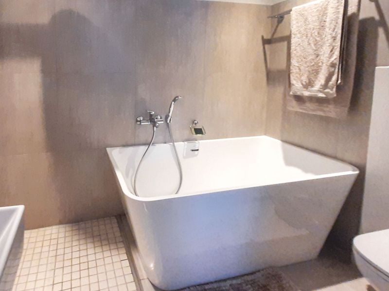 Apartment For Sale in Seaward Estates - Photo 7