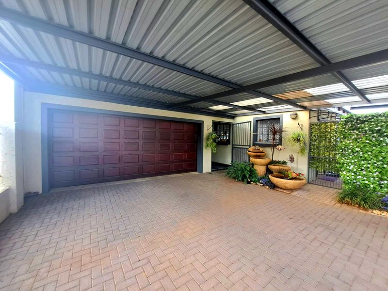 House For Sale in Amberfield Glen - Photo 6