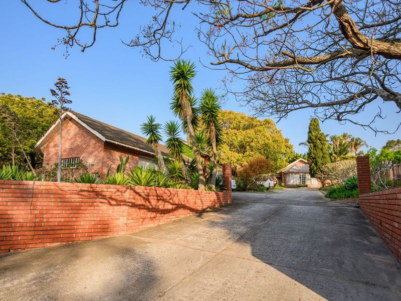 House For Sale in Weybridge Park - Photo 3