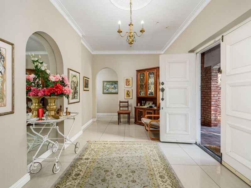 House For Sale in Weybridge Park - Photo 10