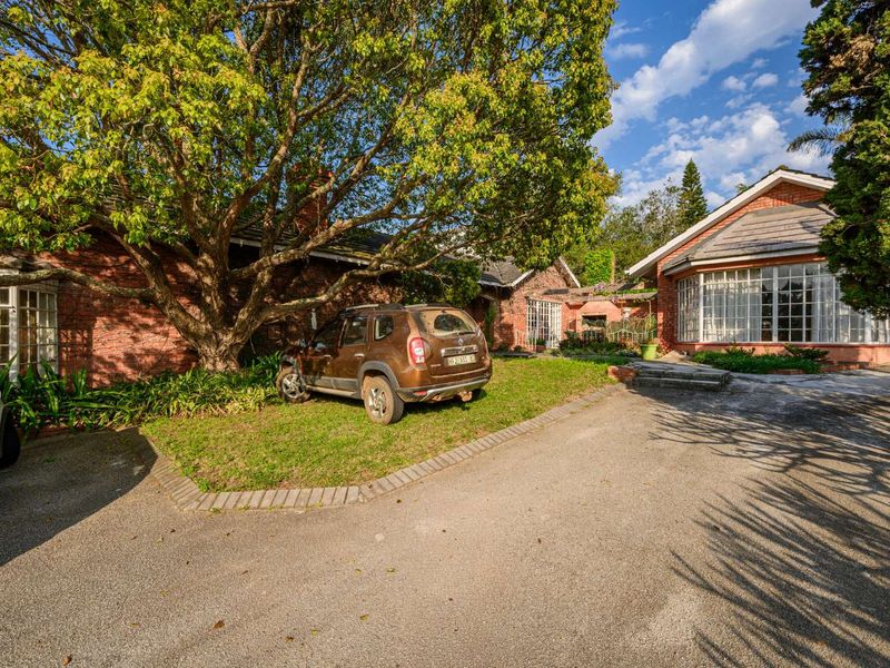 House For Sale in Weybridge Park - Photo 5