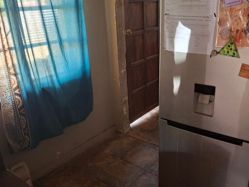 House For Sale in Mountain View - Photo 6