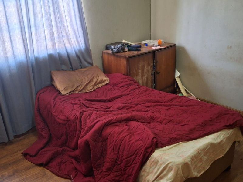 House For Sale in Mountain View - Photo 10