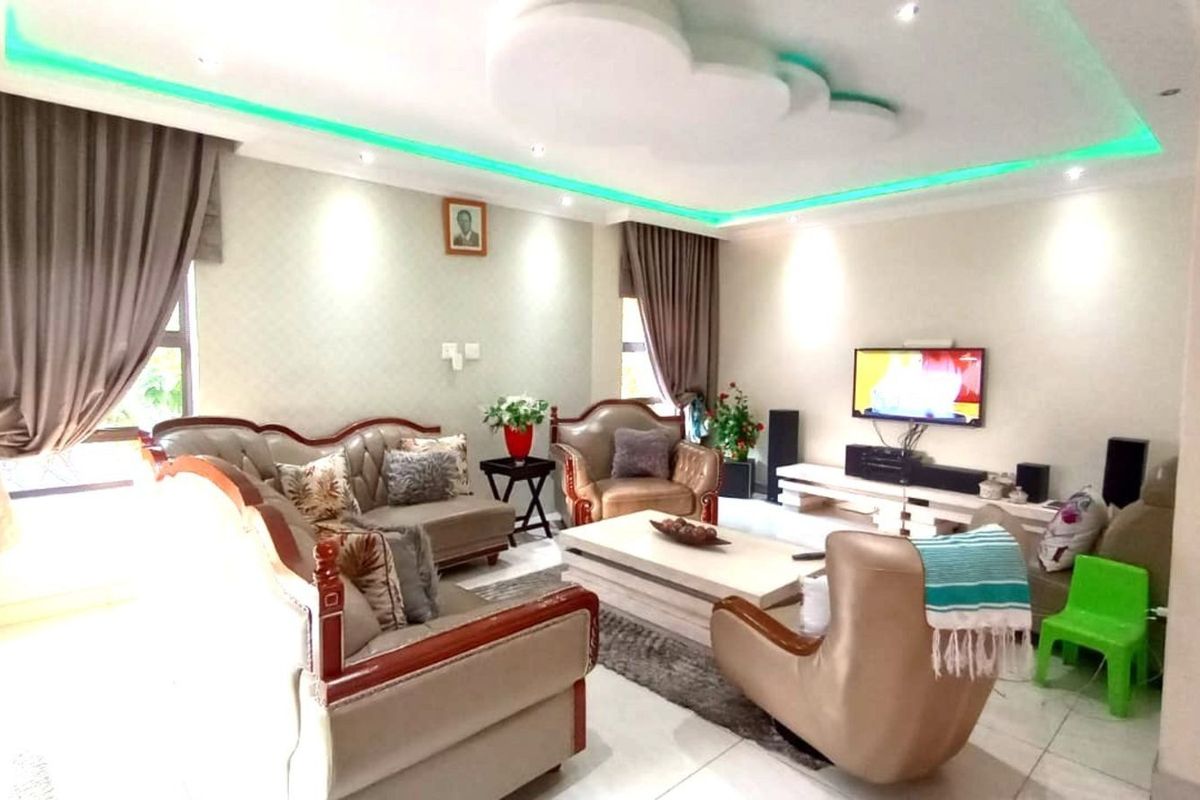 House For Sale in Blue Valley Golf Estate - Photo 5
