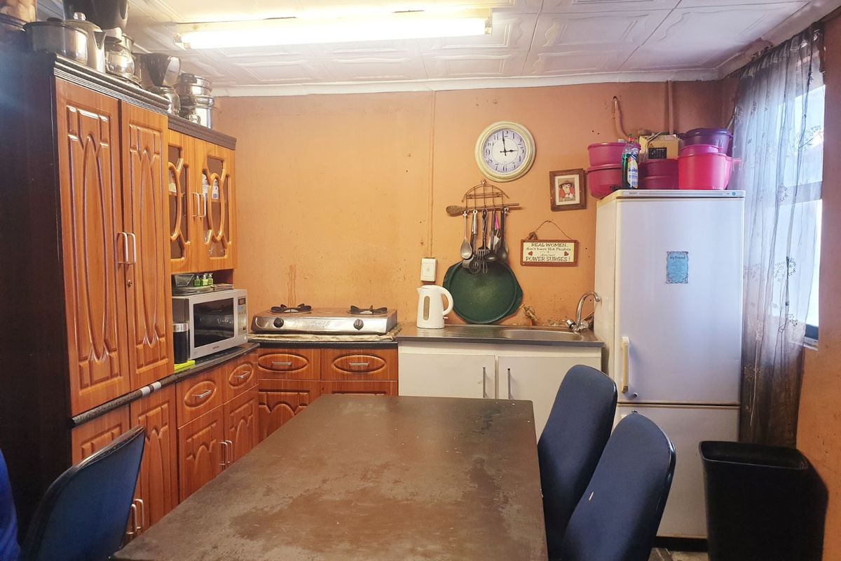 House For Sale in Mfuleni - Photo 3