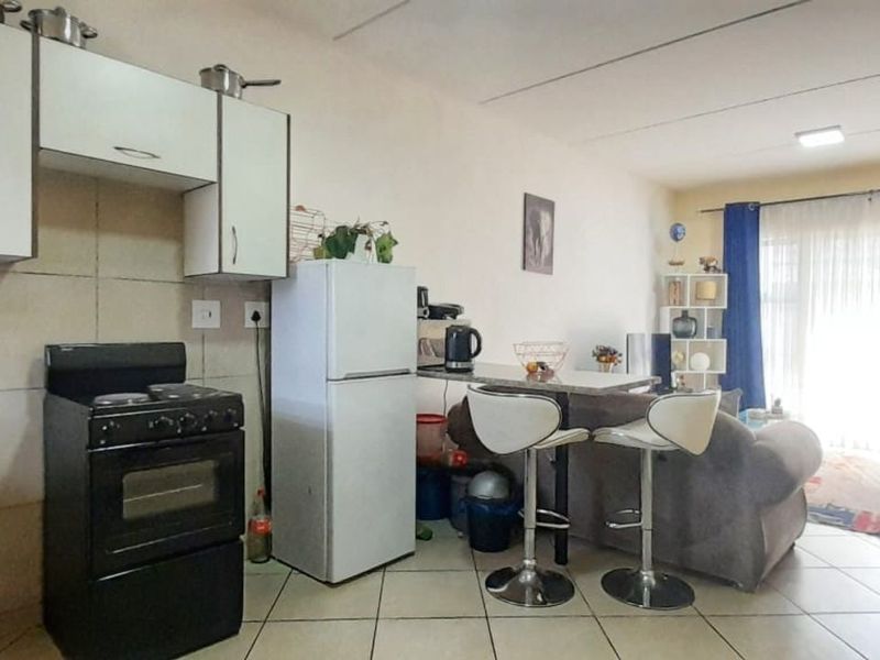 Apartment For Sale in Witpoortjie - Photo 9