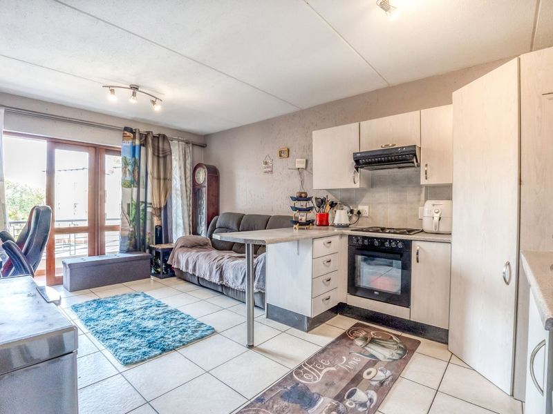 Apartment For Sale in Ferndale - Photo 4