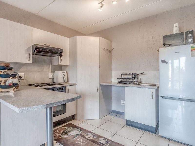 Apartment For Sale in Ferndale - Photo 5