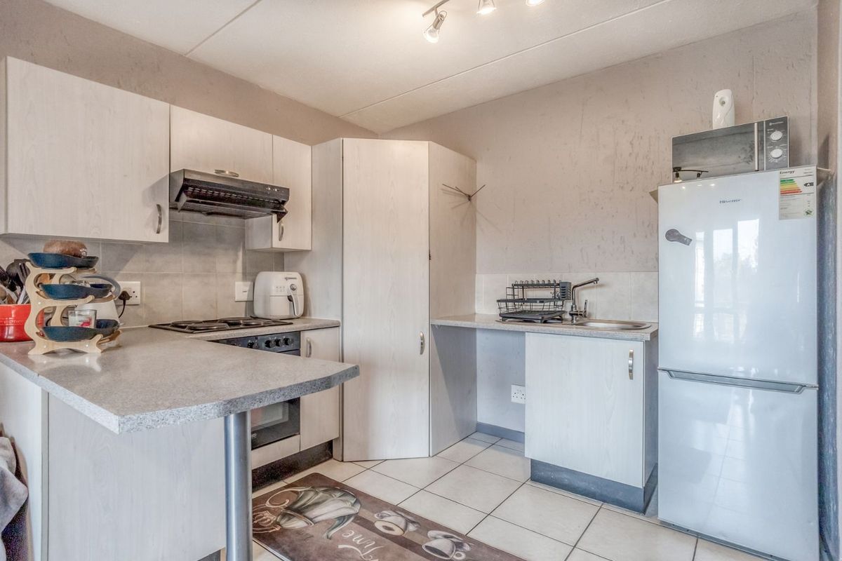 Apartment For Sale in Ferndale - Photo 5