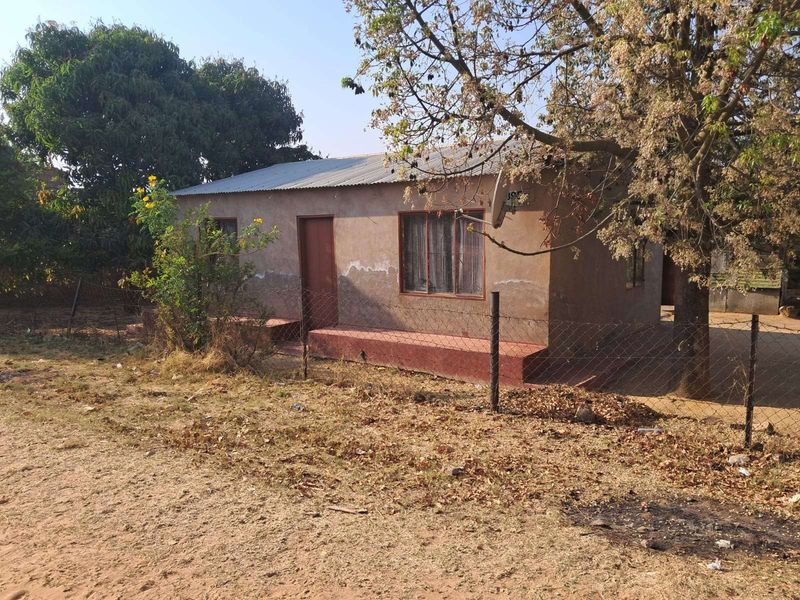 House For Sale in Phagameng - Photo 3