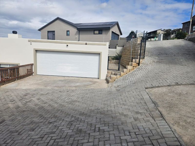House For Sale in Dana Bay - Photo 2