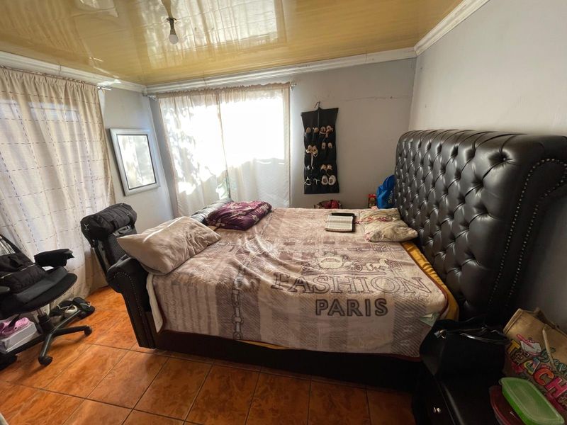 House For Sale in Roodepan - Photo 8