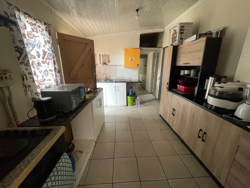 House For Sale in Roodepan - Photo 3