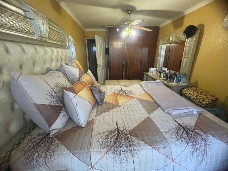 House For Sale in Roodepan - Photo 7