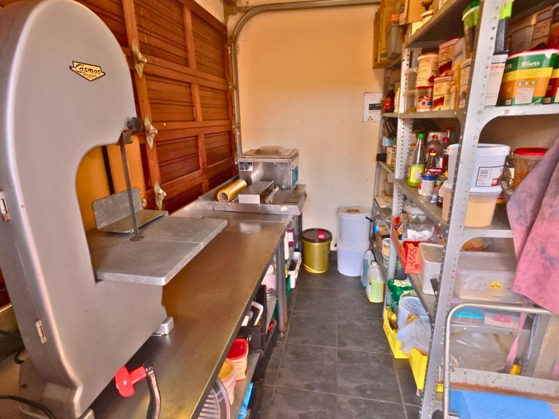 House For Sale in Weltevreden Park - Photo 5