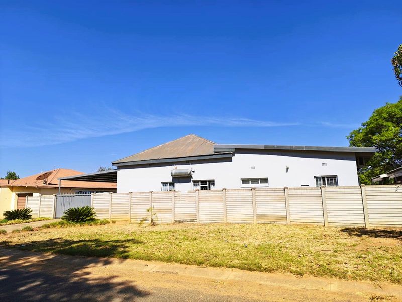 Retail For Sale in Modimolle Central - Photo 3