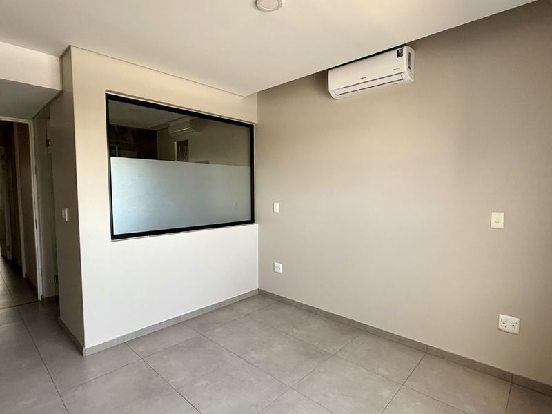 Apartment For Sale in Menlo Park - Photo 7