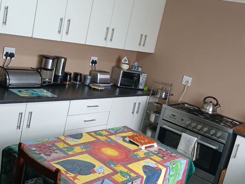 House For Sale in Kwanonqaba - Photo 10