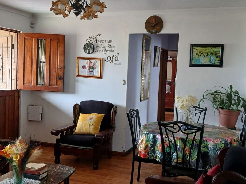 House For Sale in Kwanonqaba - Photo 7