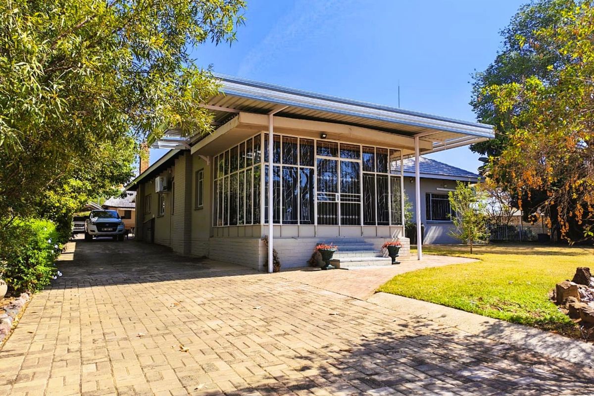 House For Sale in Modimolle Central - Photo 2
