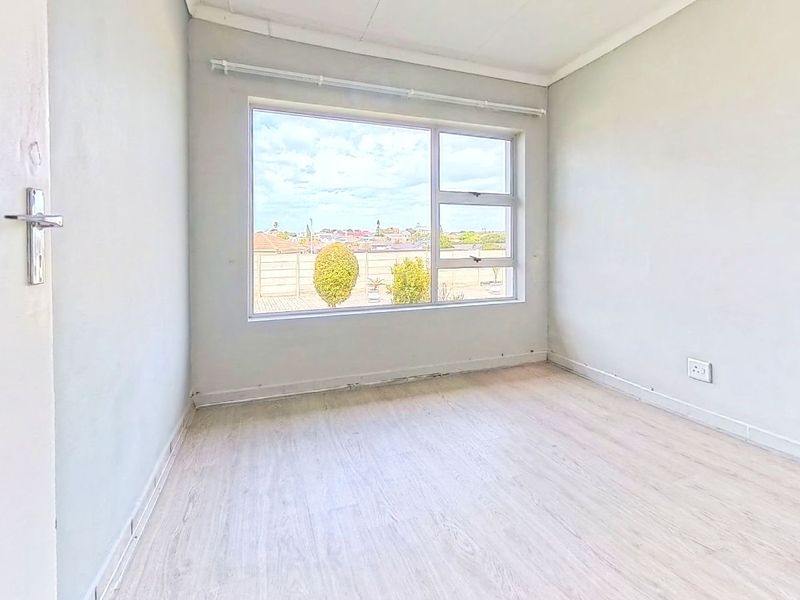Townhouse For Sale in Hartenbos Central - Photo 8