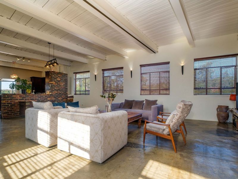 Apartment For Sale in Braamfontein Werf - Photo 2