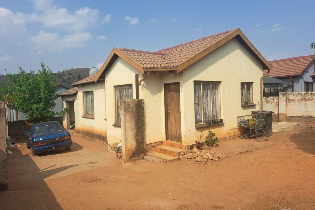 House For Sale in Mamelodi East - Photo 2