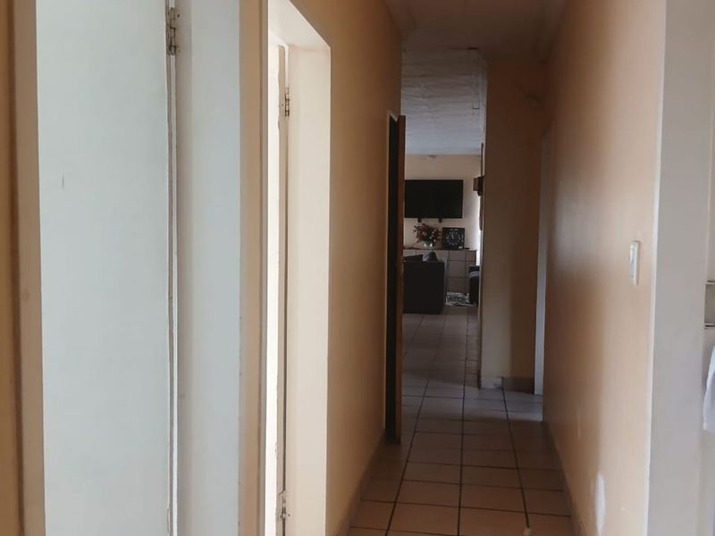 House For Sale in Edleen - Photo 7