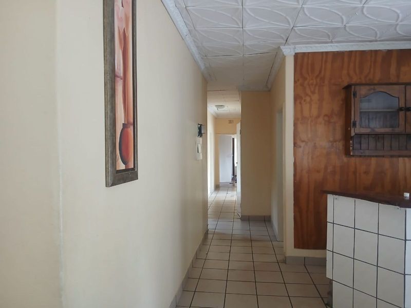 House For Sale in Edleen - Photo 8