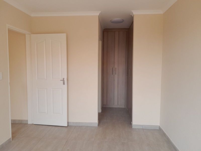 Townhouse For Sale in Amandasig - Photo 10