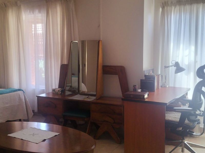 Townhouse For Sale in Equestria - Photo 10