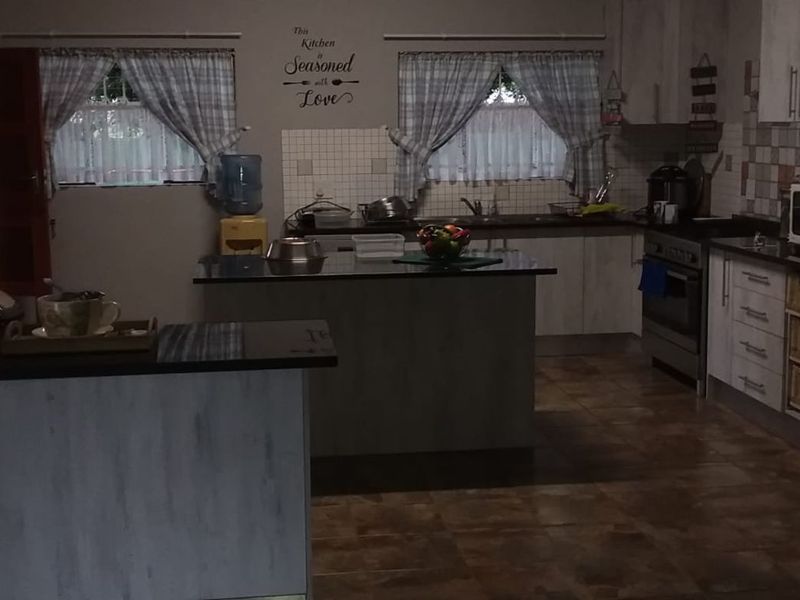 House For Sale in Pretoria North - Photo 7