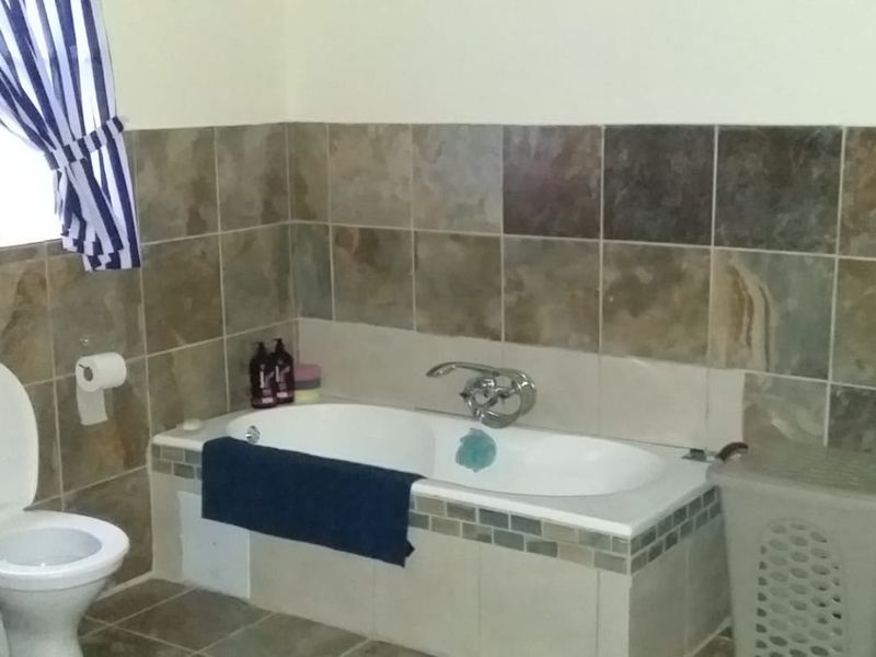 House For Sale in Pretoria North - Photo 6