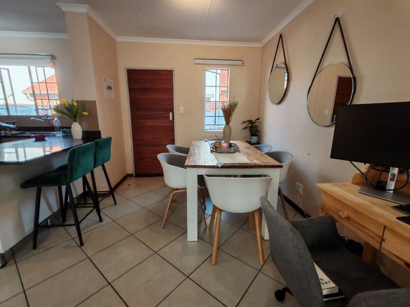 Townhouse For Sale in Monavoni - Photo 4