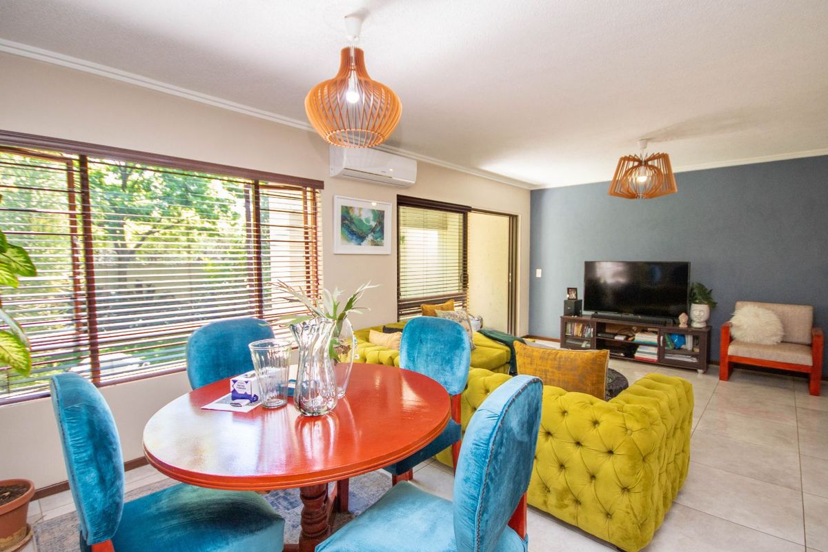 Townhouse For Sale in Broadacres - Photo 5