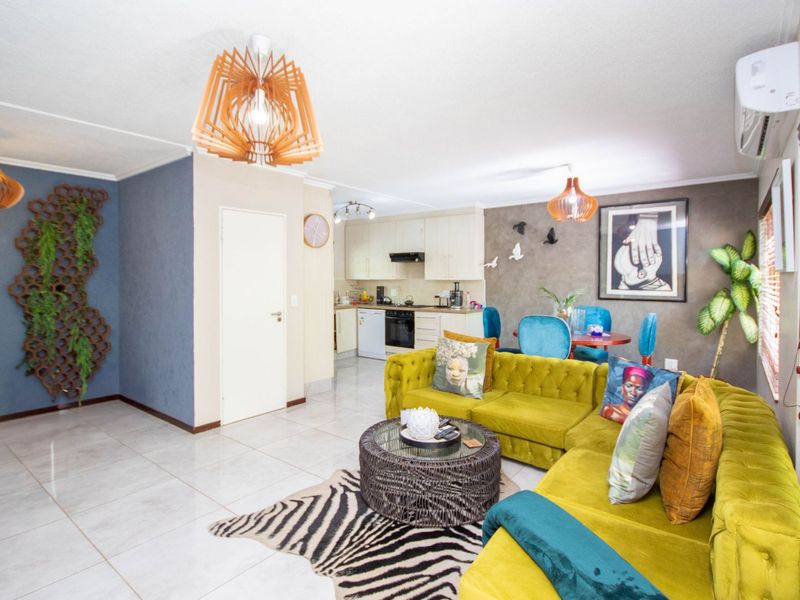 Townhouse For Sale in Broadacres - Photo 6