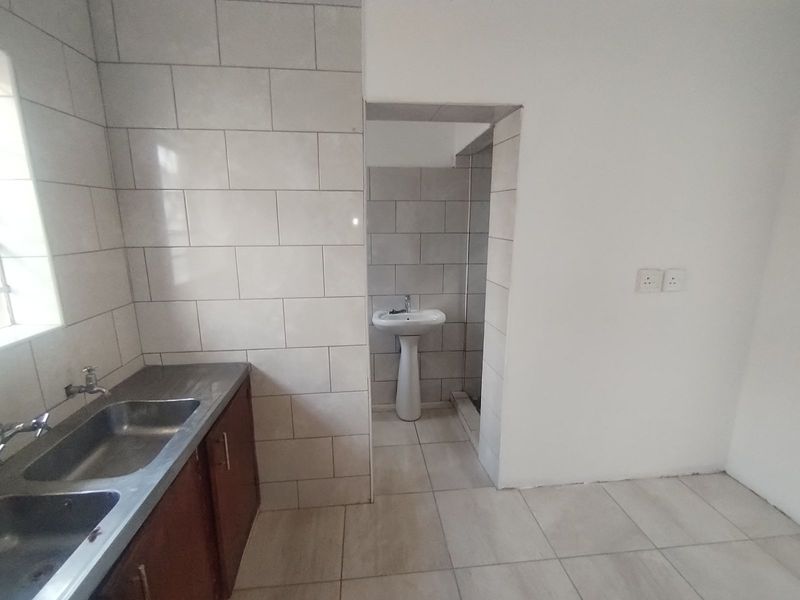 House For Sale in Malabar - Photo 5