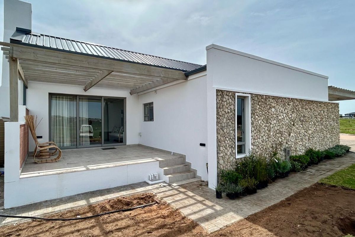 House For Sale in Stilbaai Wes - Photo 2