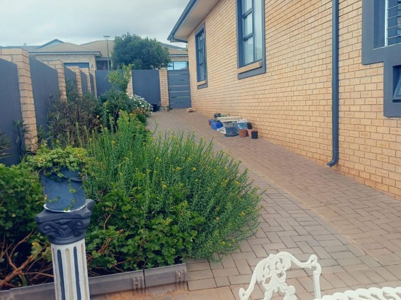 House For Sale in Monte Christo - Photo 5