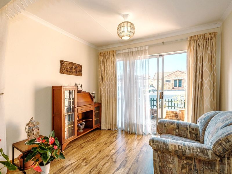 Townhouse For Sale in Allen's Nek - Photo 9