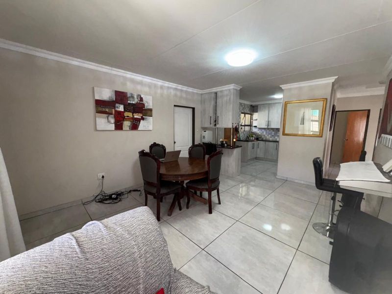 House For Sale in Verwoerdpark - Photo 7