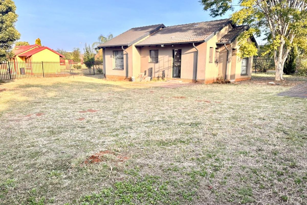 House For Sale in The Orchards - Photo 2