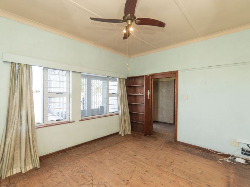 House For Sale in Glenhurd - Photo 5