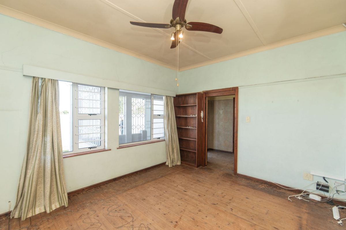 House For Sale in Glenhurd - Photo 5