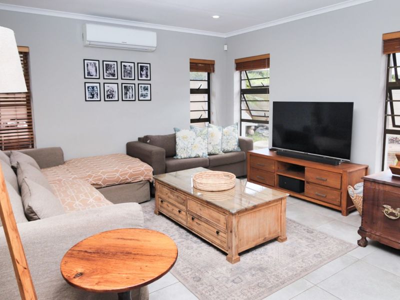 House For Sale in Uitzicht - Photo 8