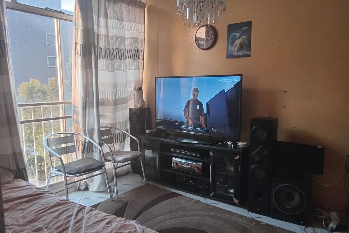 Apartment For Sale in Pretoria Central - Photo 4